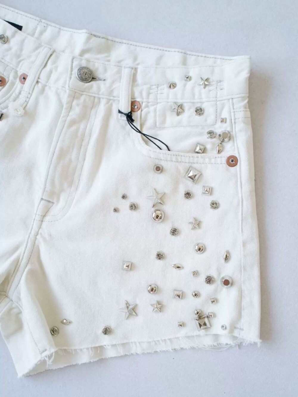 NWT R13 Studded Boyfriend Short - Cement White Denim Classic - Picture 6 of 12